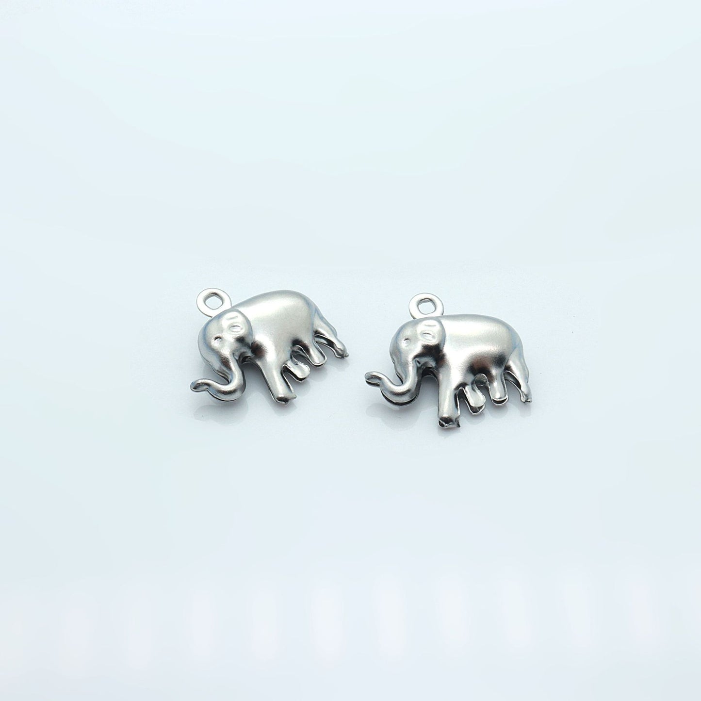 Cute Animal Pendant For Love Charms Made Of Durable 304 Stainless Steel