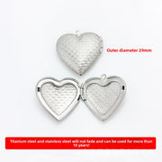 Titanium Steel Plaid Heart-shaped Photo Box, 1 Piece