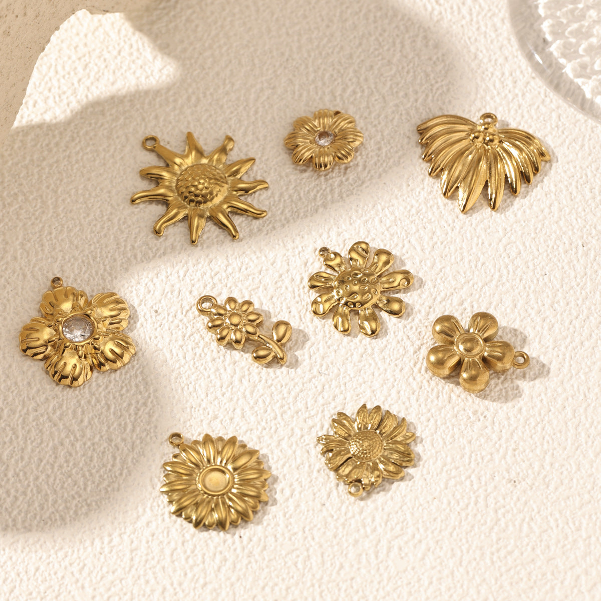 Elegant Jewelry Accessories Featuring Flower Patterns Made Of Durable Titanium Steel