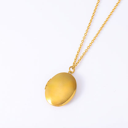 Oval Silver Necklace For Elegant Style And Versatile Wear