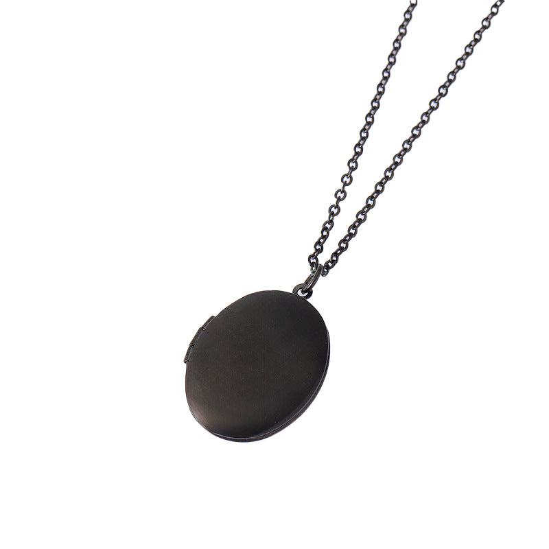 Oval Silver Necklace For Elegant Style And Versatile Wear
