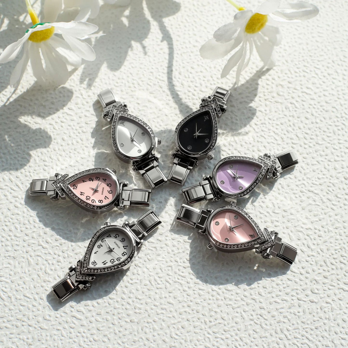 Quartz Watch With Stainless Steel Strap And Buckle, Featuring Ordinary Glass Mirror And Pointer Display, Love Charms