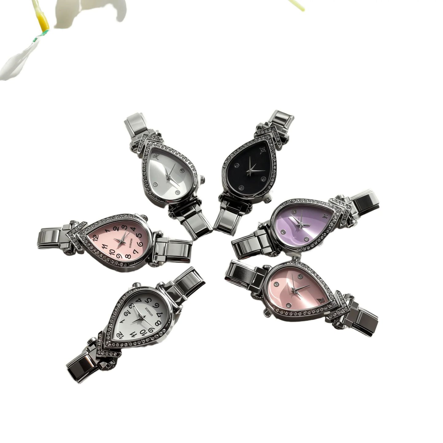 Quartz Watch With Stainless Steel Strap And Buckle, Featuring Ordinary Glass Mirror And Pointer Display, Love Charms