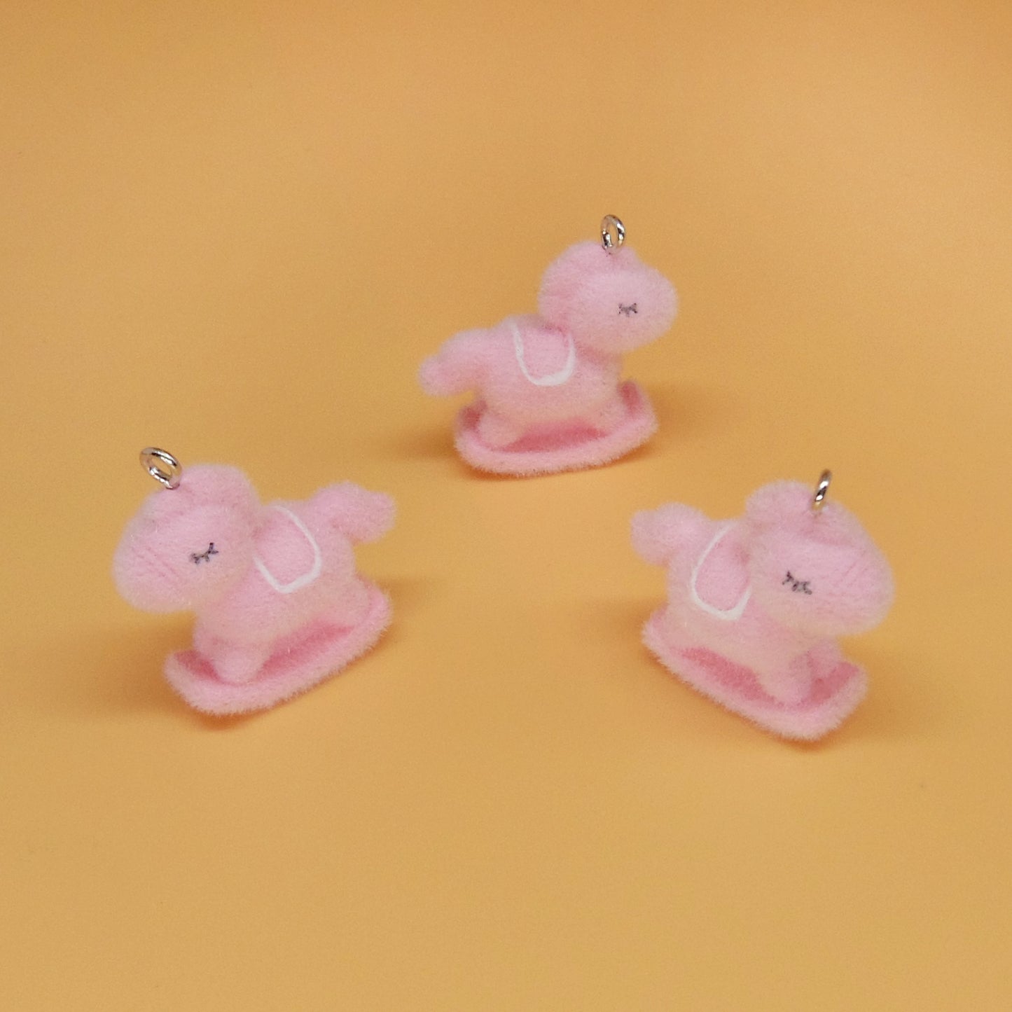 Resin Animal Key Chain Featuring Love Charms, Available In Colour, Perfect For Key Chains Accessories