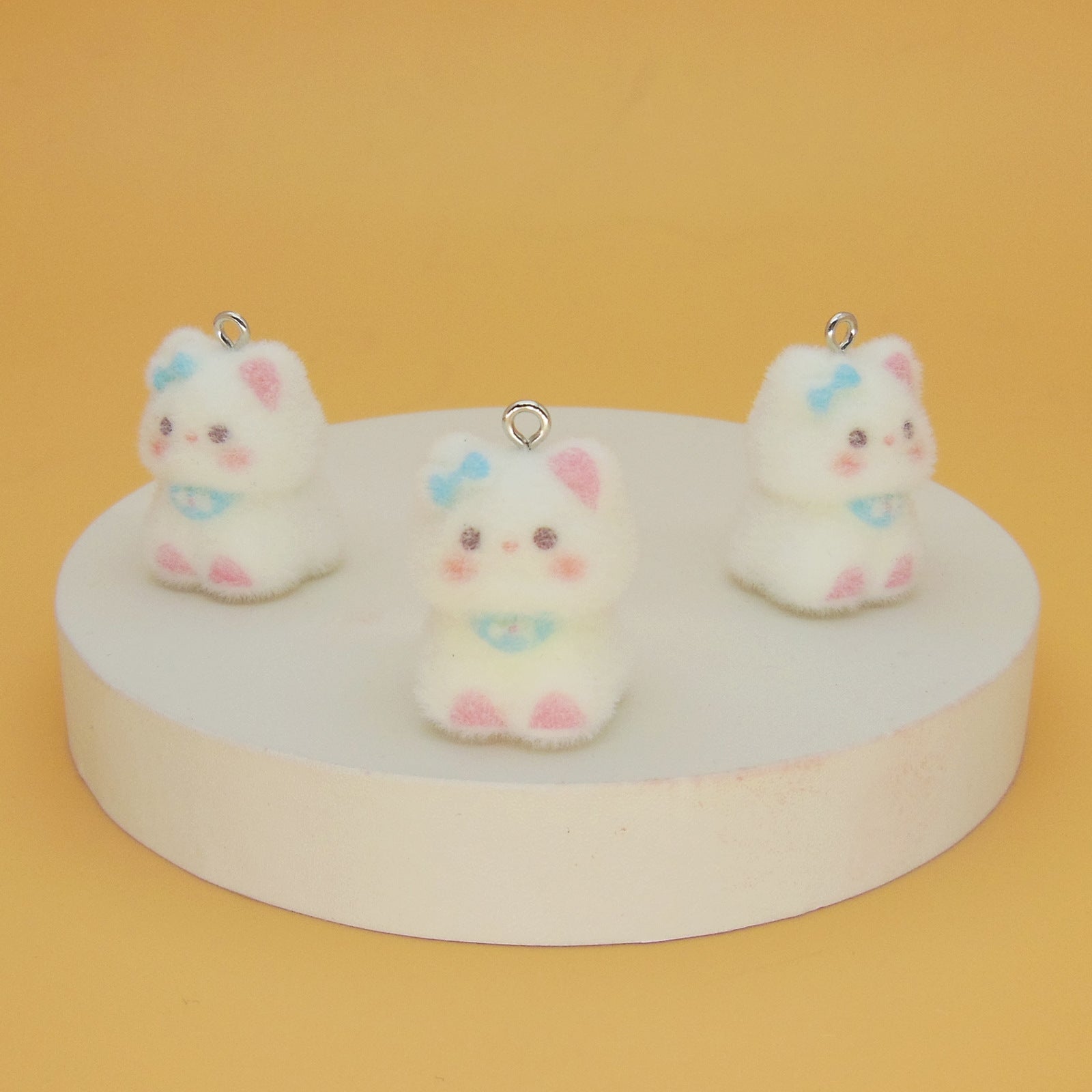 Resin Cat Love Charms Featuring Flocking Craftsmanship, Perfect Jewelry Accessories