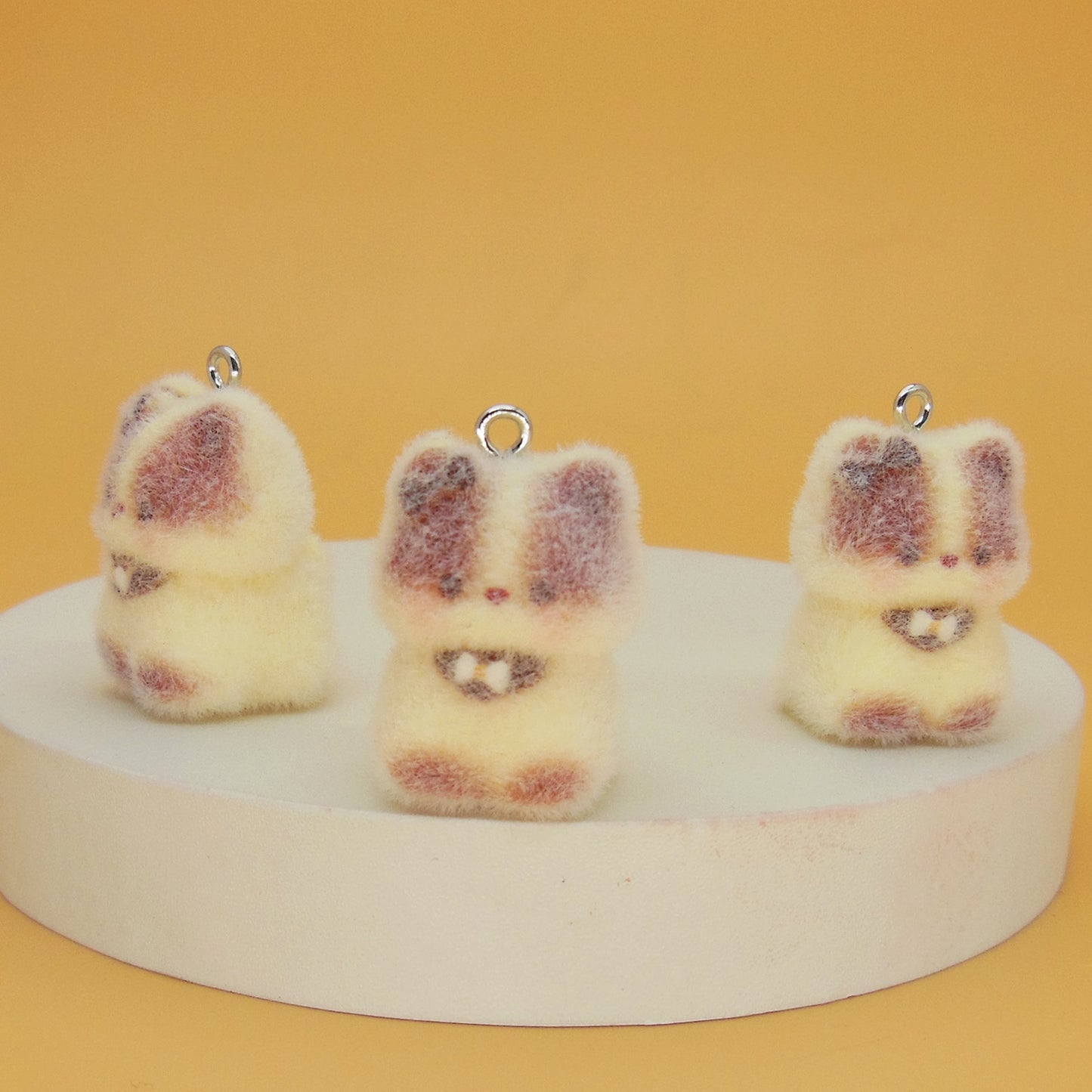 Resin Cat Love Charms Featuring Flocking Craftsmanship, Perfect Jewelry Accessories