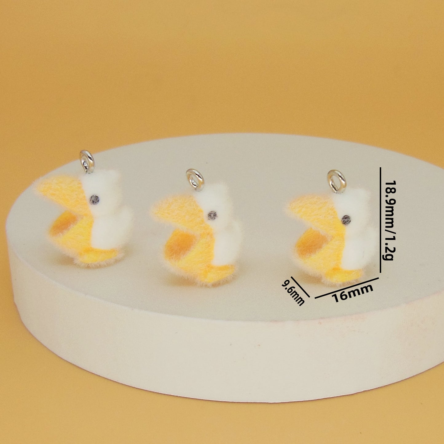 Resin Animal Key Chain Featuring Love Charms, Available In Colour, Perfect For Key Chains Accessories