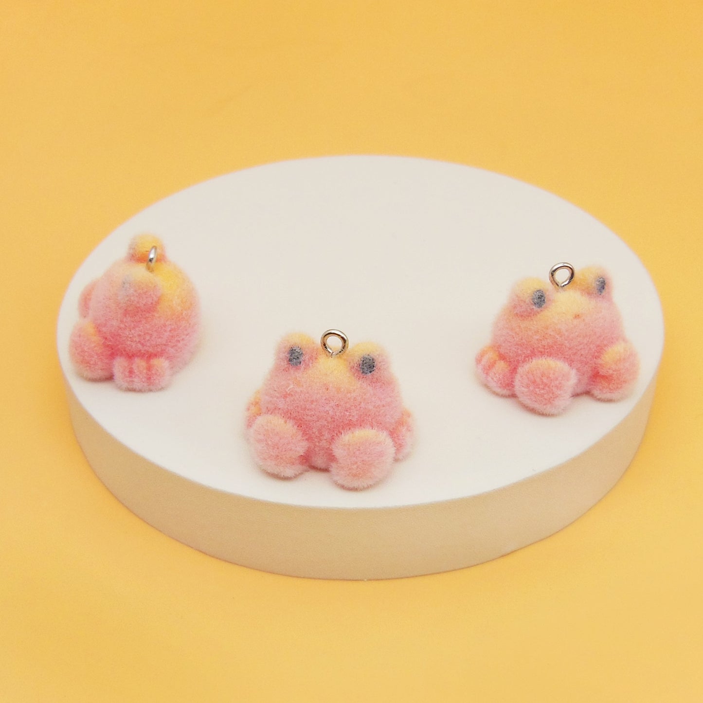 Resin Animal Key Chain Featuring Love Charms, Available In Colour, Perfect For Key Chains Accessories