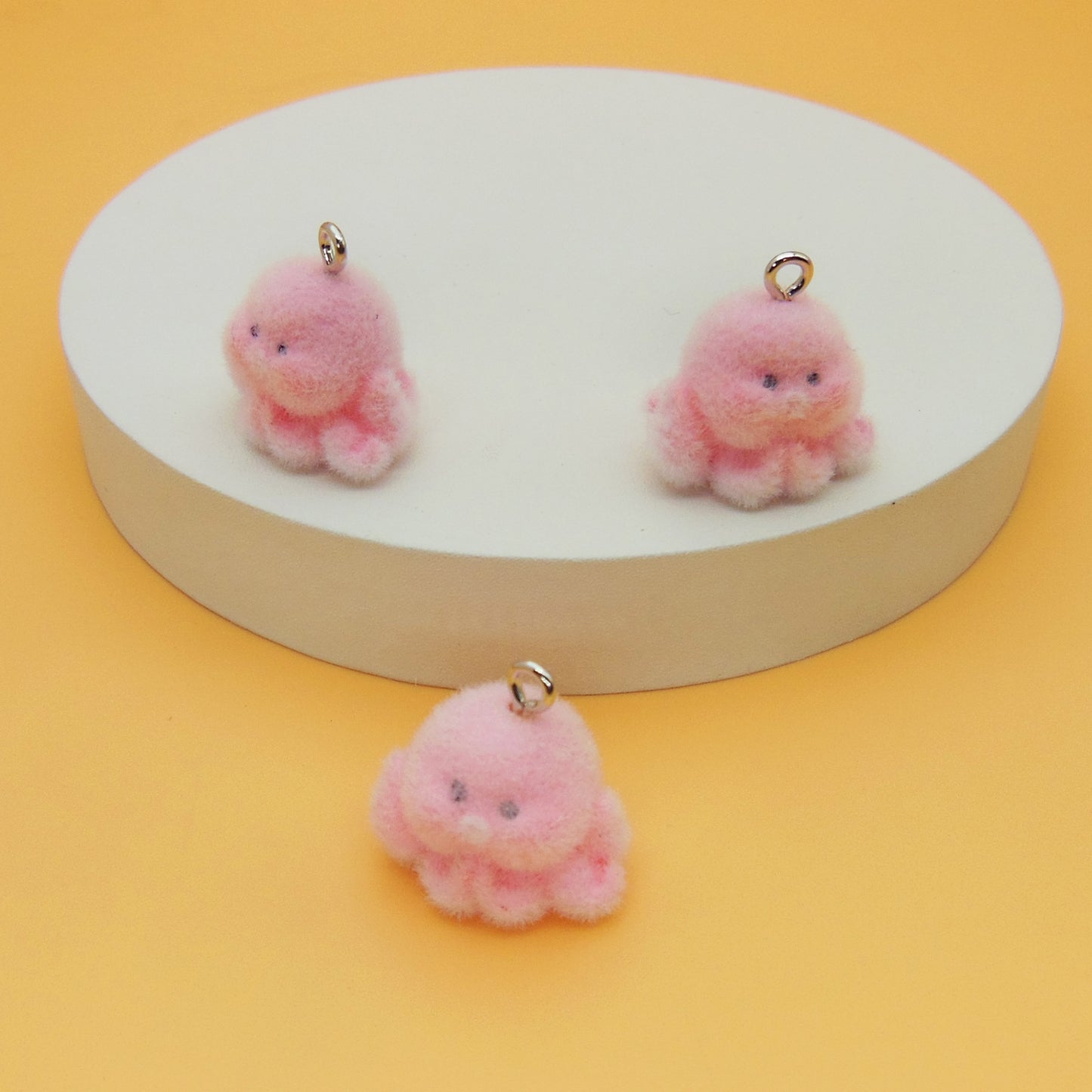 Resin Animal Key Chain Featuring Love Charms, Available In Colour, Perfect For Key Chains Accessories