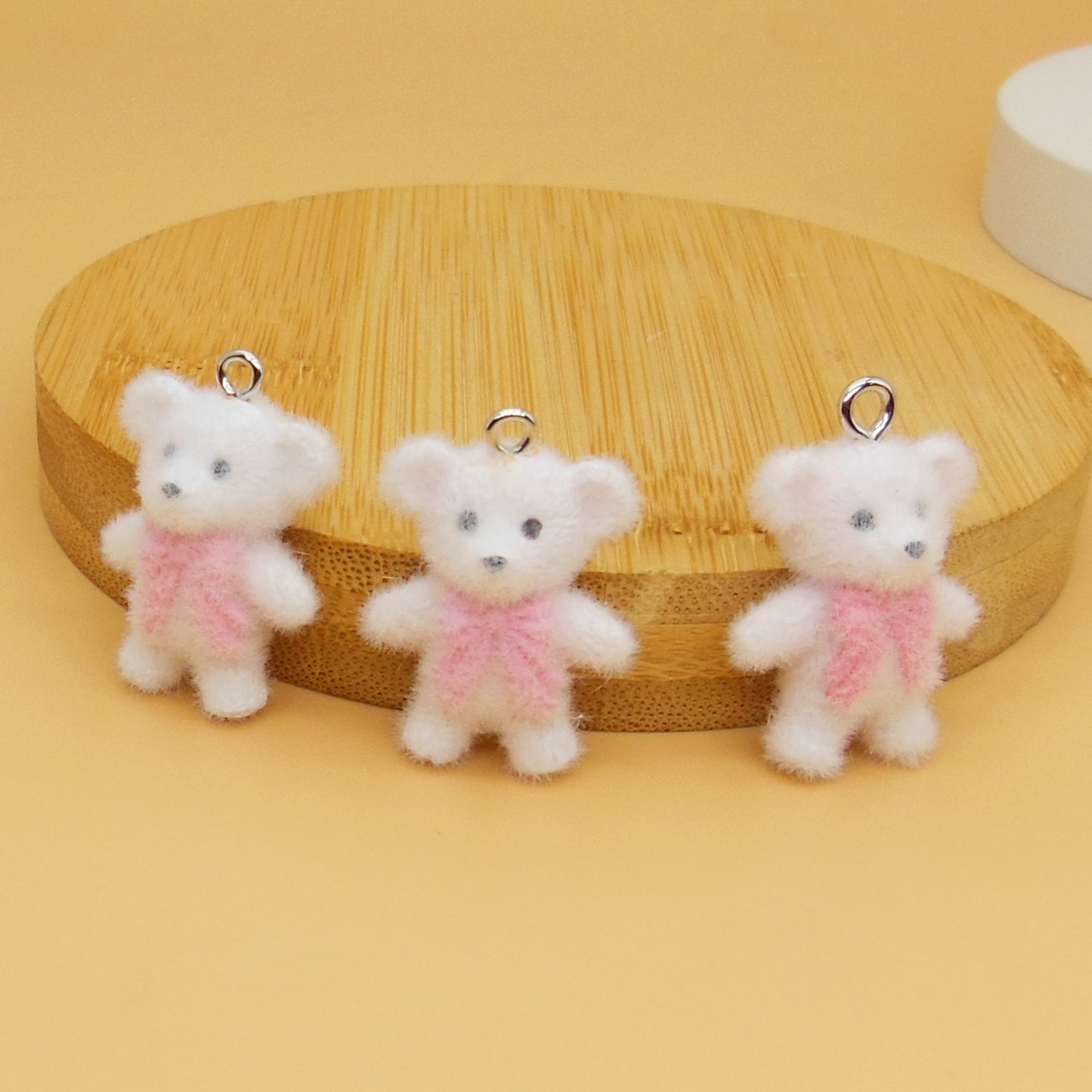 Resin Animal Key Chain Featuring Love Charms, Available In Colour, Perfect For Key Chains Accessories
