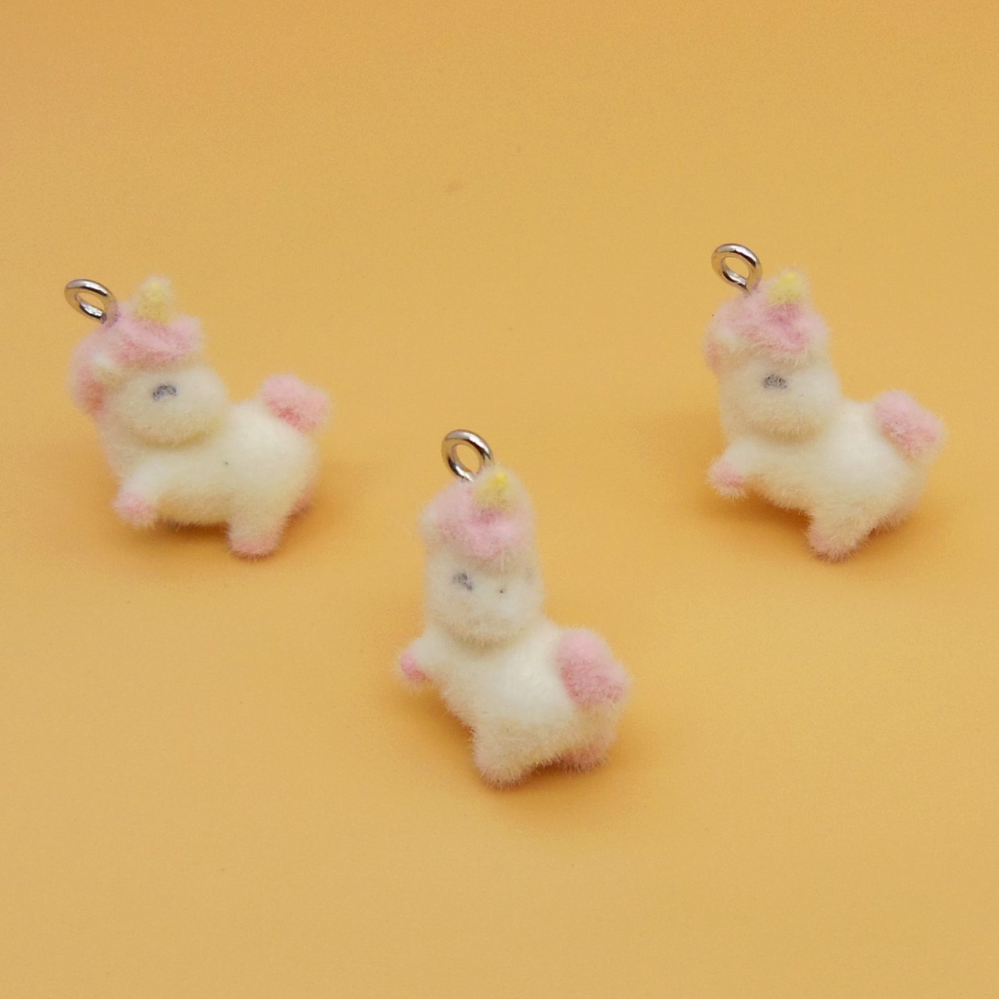 Resin Animal Key Chain Featuring Love Charms, Available In Colour, Perfect For Key Chains Accessories