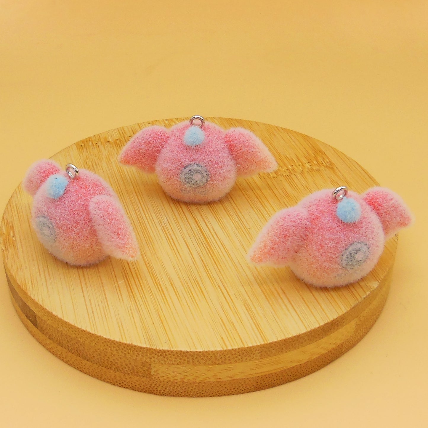 Resin Animal Key Chain Featuring Love Charms, Available In Colour, Perfect For Key Chains Accessories