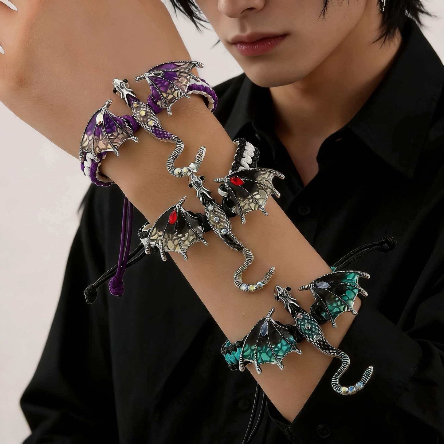 Retro Silver Dragon Bracelet Featuring Intricate Weave Craftsmanship