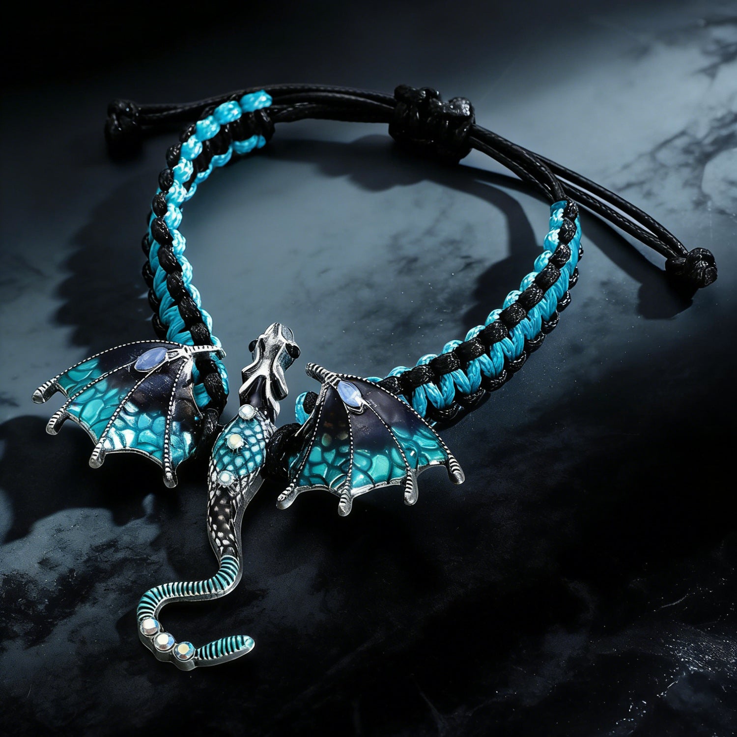 Retro Silver Dragon Bracelet Featuring Intricate Weave Craftsmanship