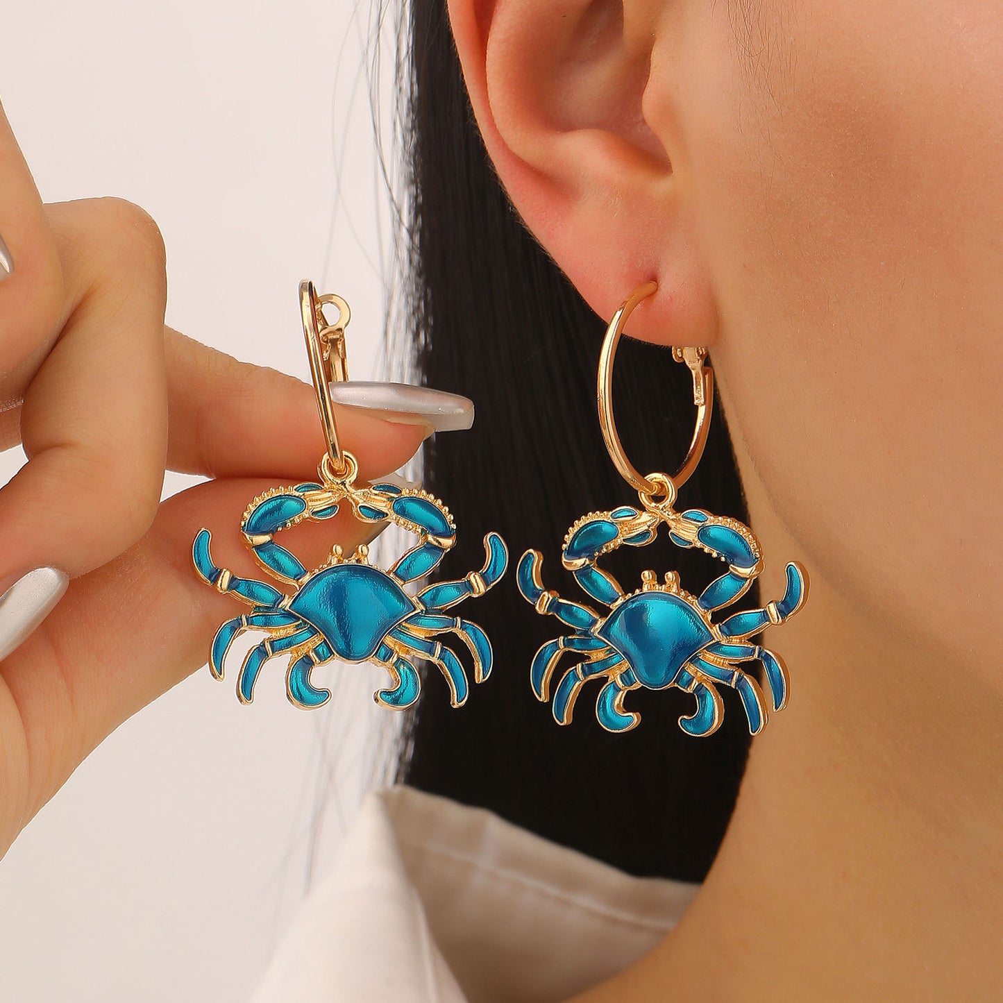 Crab Earrings For Women Made Of Zinc Alloy, Stylish And Durable Accessory