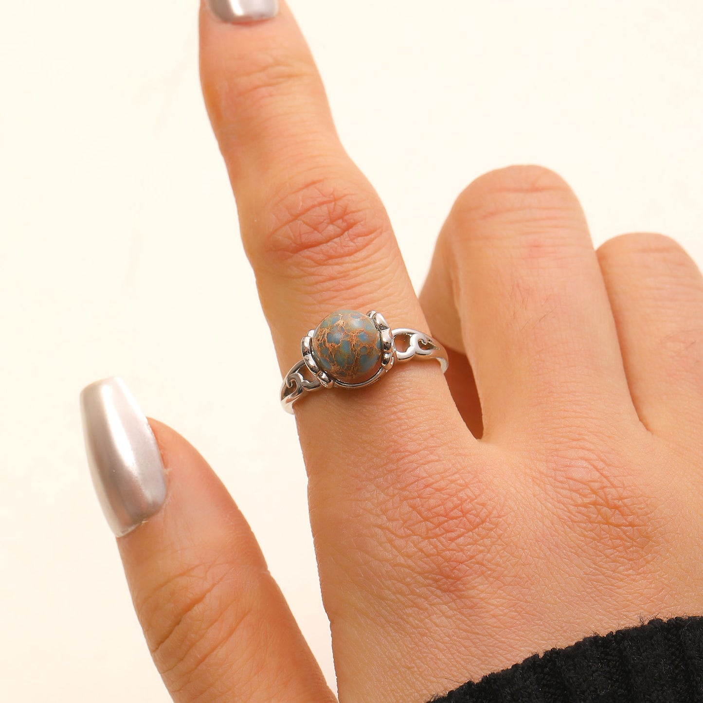 Vintage Style Round Open Ring For Unisex Featuring Natural Stone Inlay In Copper