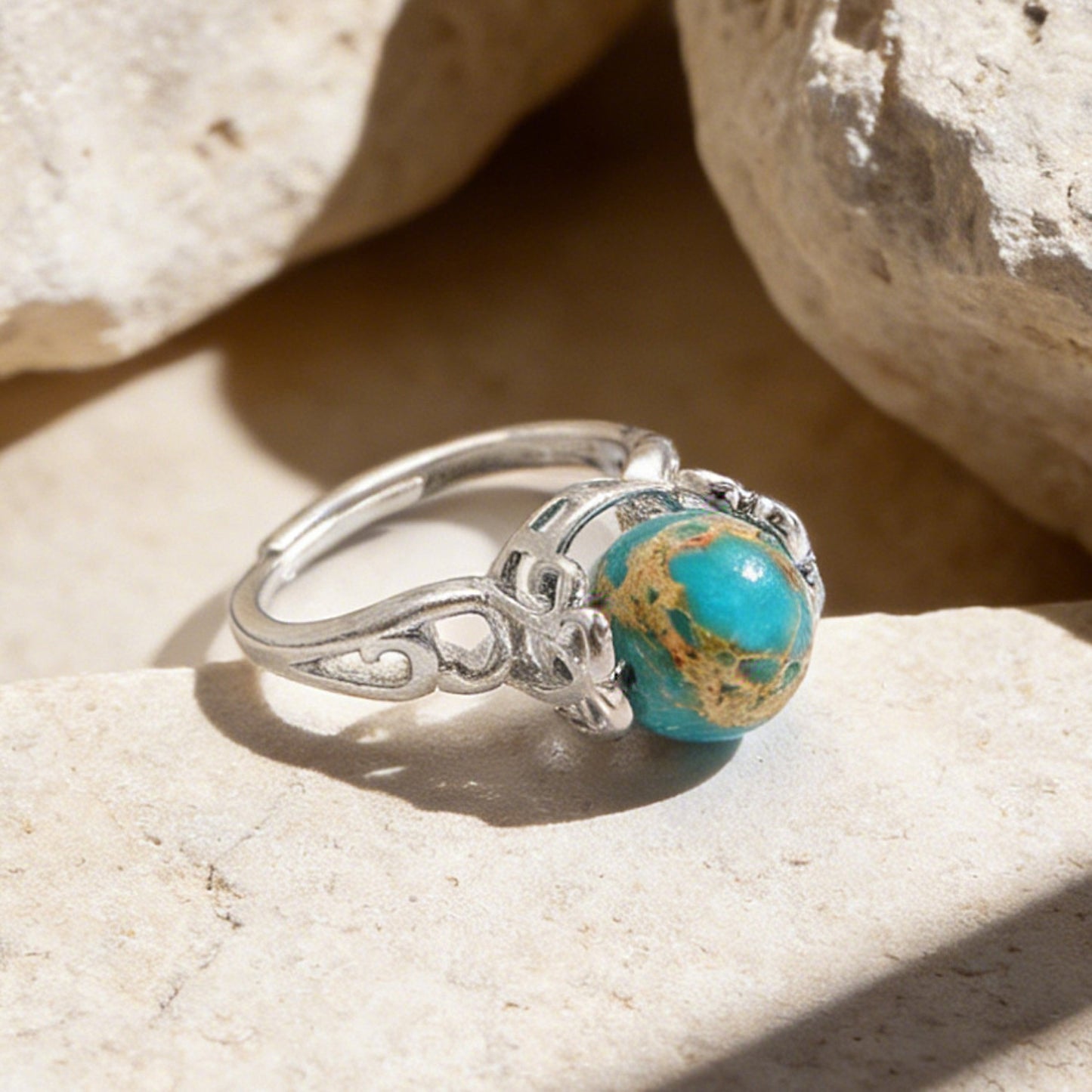 Vintage Style Round Open Ring For Unisex Featuring Natural Stone Inlay In Copper