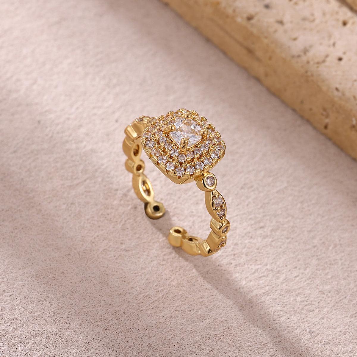 Retro Copper Cross Ring For Women Featuring Zircon Inlay, 1 Piece