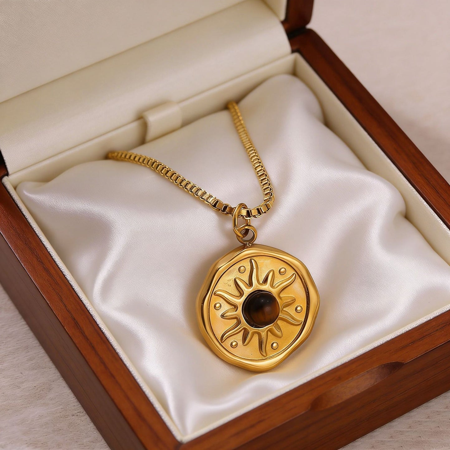 Flowers For Necklace Made Of Durable 304 Stainless Steel, Featuring Elegant Design