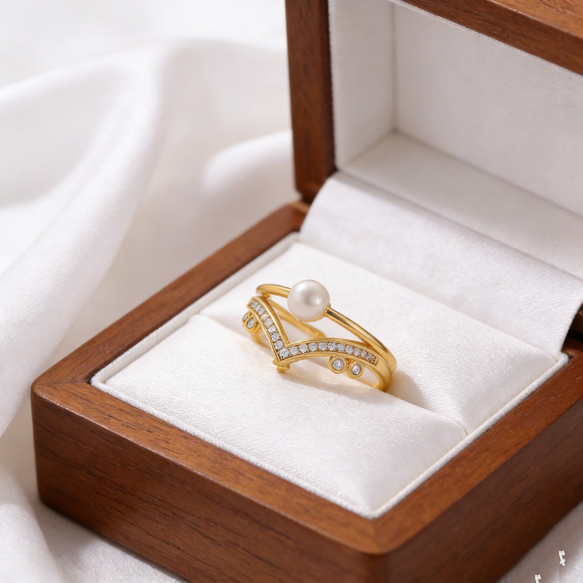 Copper Crown Open Ring For Daily Wear Featuring Zircon Inlay In Bronze