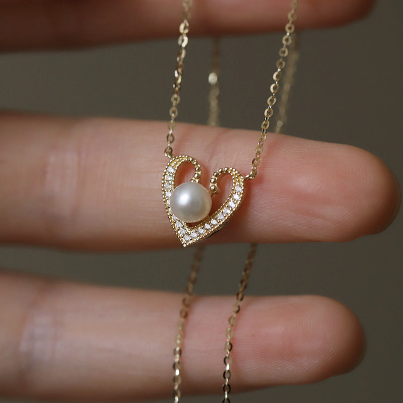 Heart Shape Pendant For Elegant Style And Romantic Look