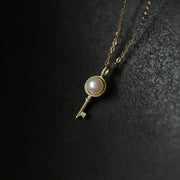 Gold (Pendant Necklace)
