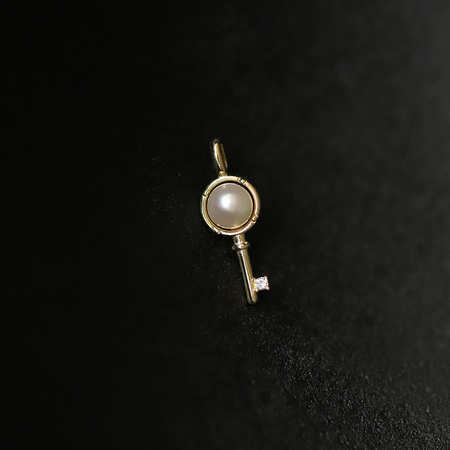 For Necklace In 925 Sterling Silver With Golden Finish Featuring A Durable Cable Chain