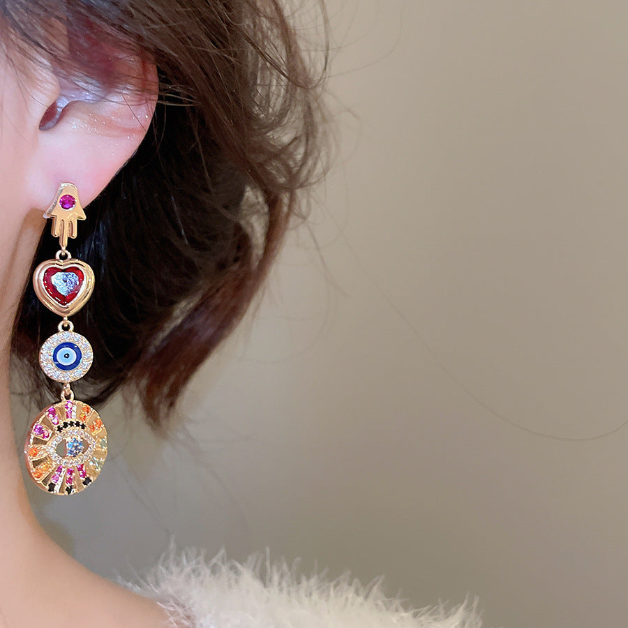 Retro Heart Shape Stud Earrings For Women In Copper With Zircon Inlay