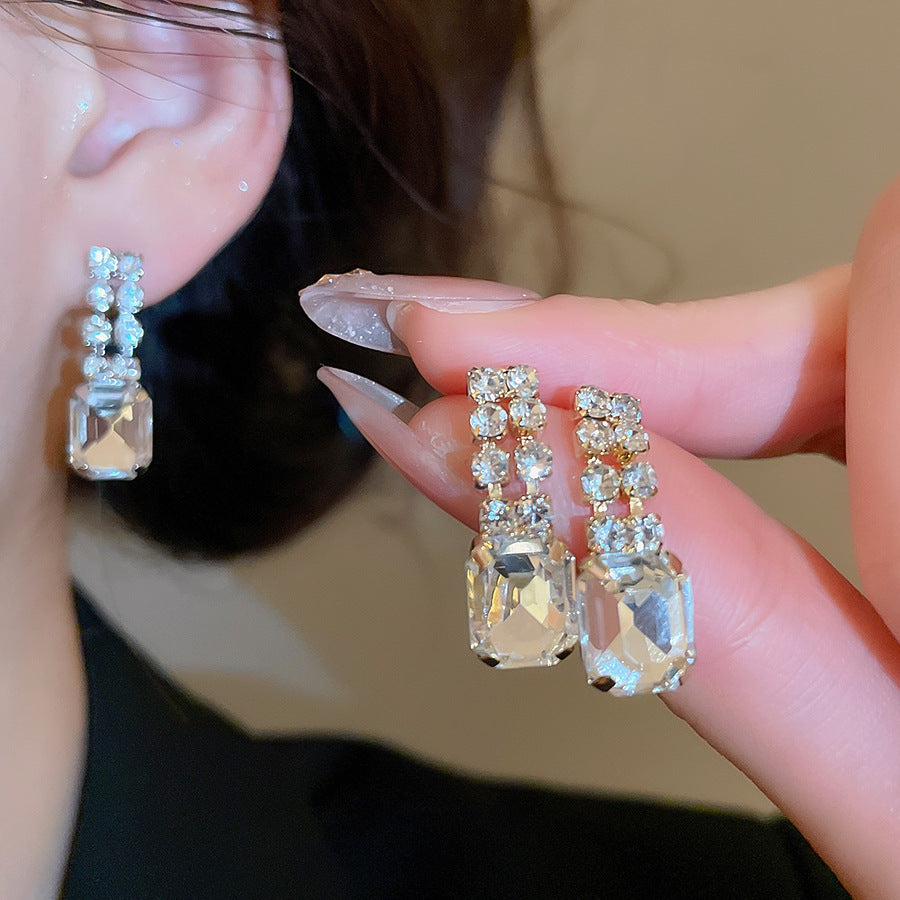 Quadrilateral Copper Jewelry Set For Women Featuring Rhinestones In Golden Color