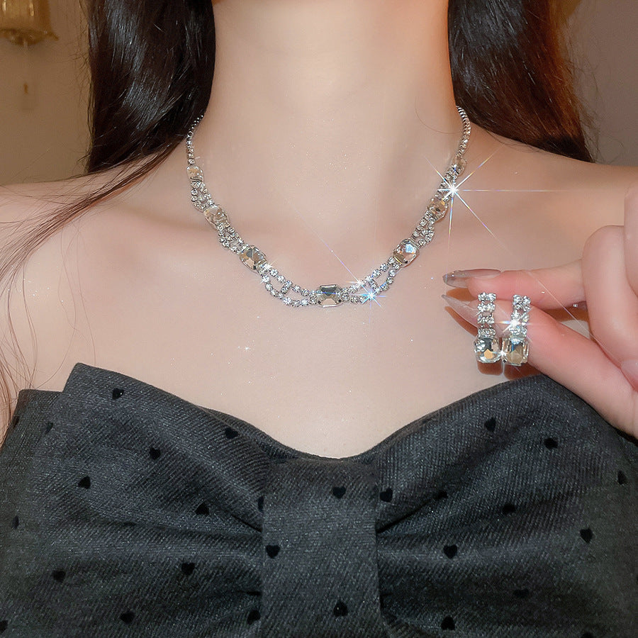 Quadrilateral Copper Jewelry Set For Women Featuring Rhinestones In Golden Color