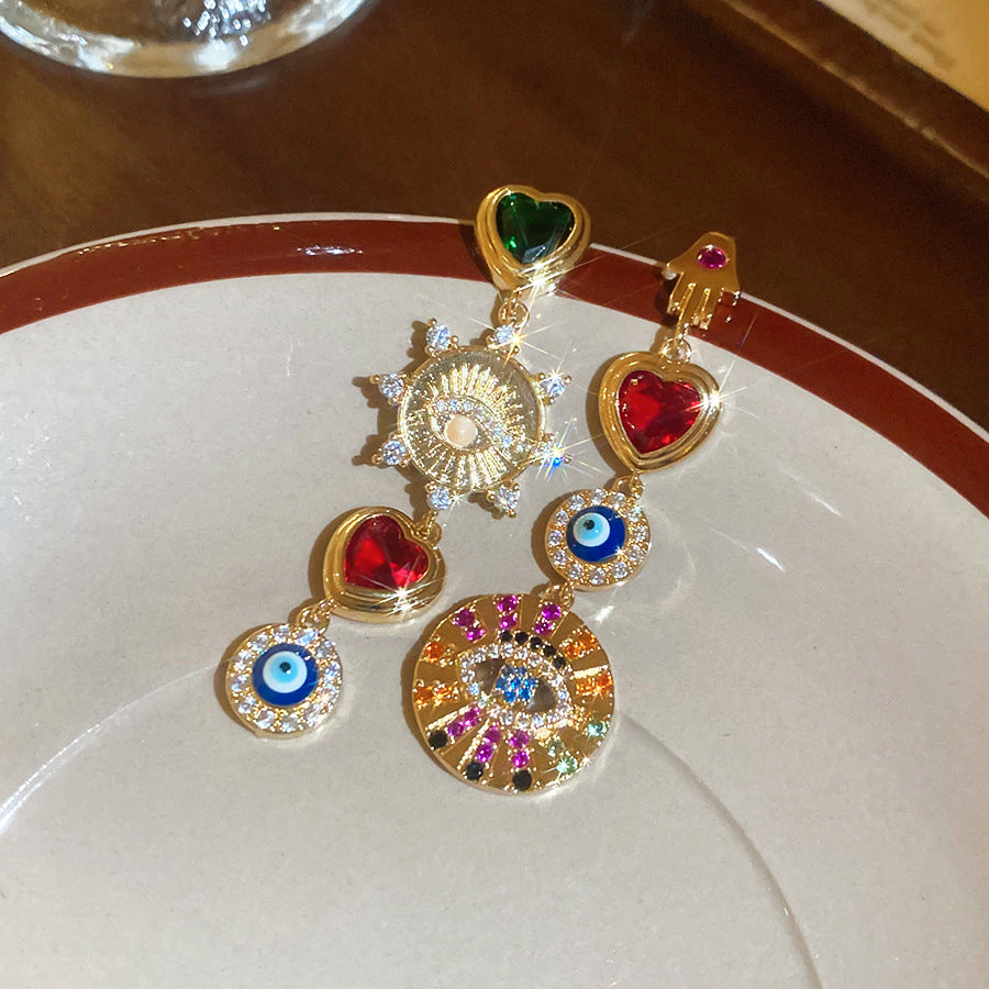Retro Heart Shape Stud Earrings For Women In Copper With Zircon Inlay