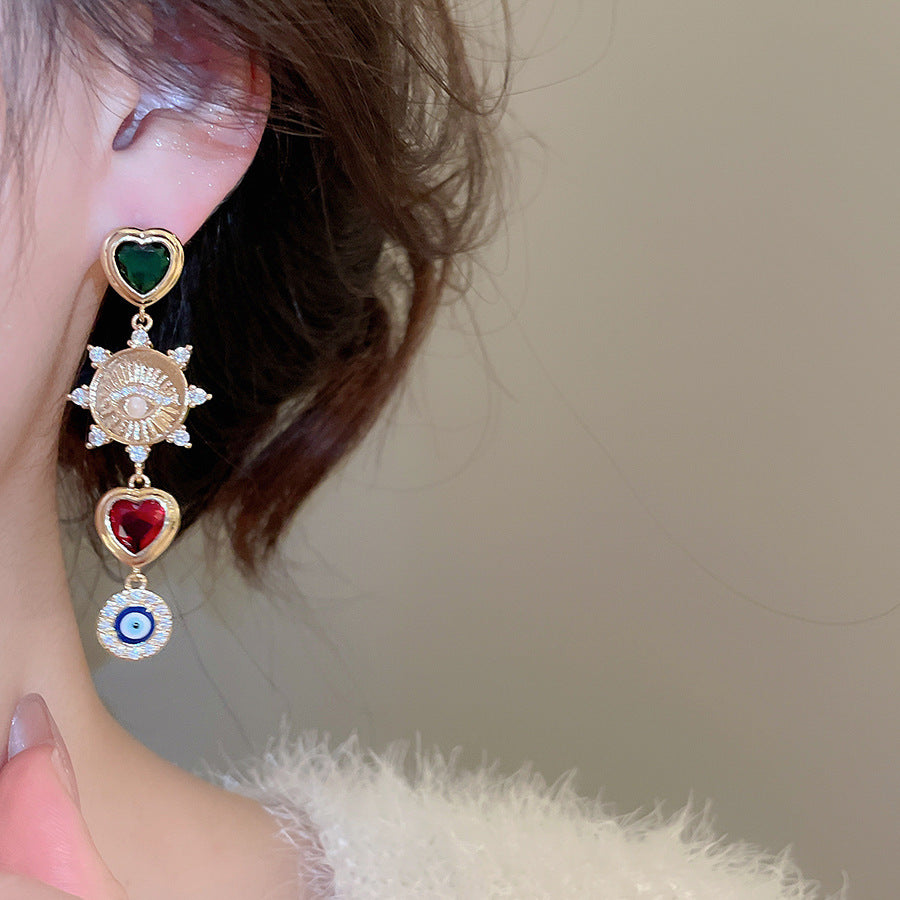 Retro Heart Shape Stud Earrings For Women In Copper With Zircon Inlay