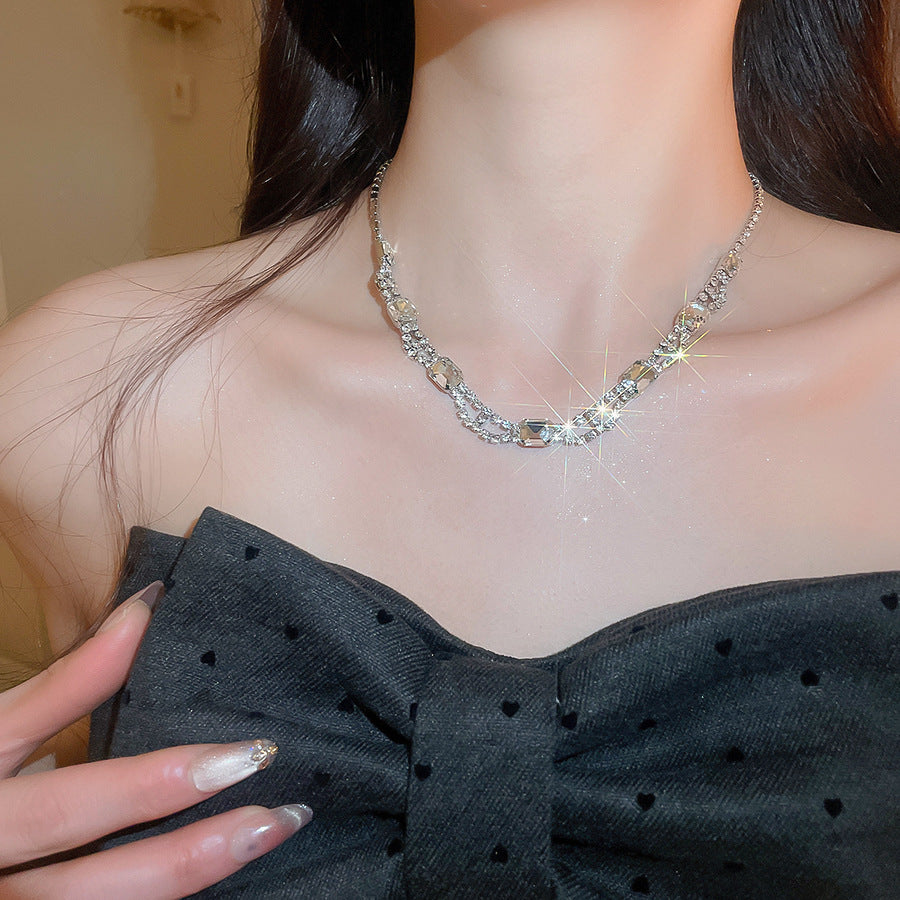 Quadrilateral Copper Jewelry Set For Women Featuring Rhinestones In Golden Color