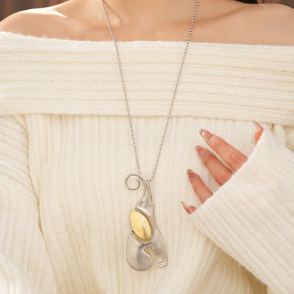 Golden Alloy Animal Sweater Chain Necklace For Stylish Accessory