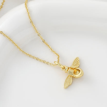 Waterproof Non Tarnish Copper Animal Pendant Necklace For Women With 18K Real Gold Plated Cable Chain
