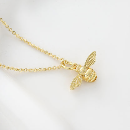 Waterproof Non Tarnish Copper Animal Pendant Necklace For Women With 18K Real Gold Plated Cable Chain