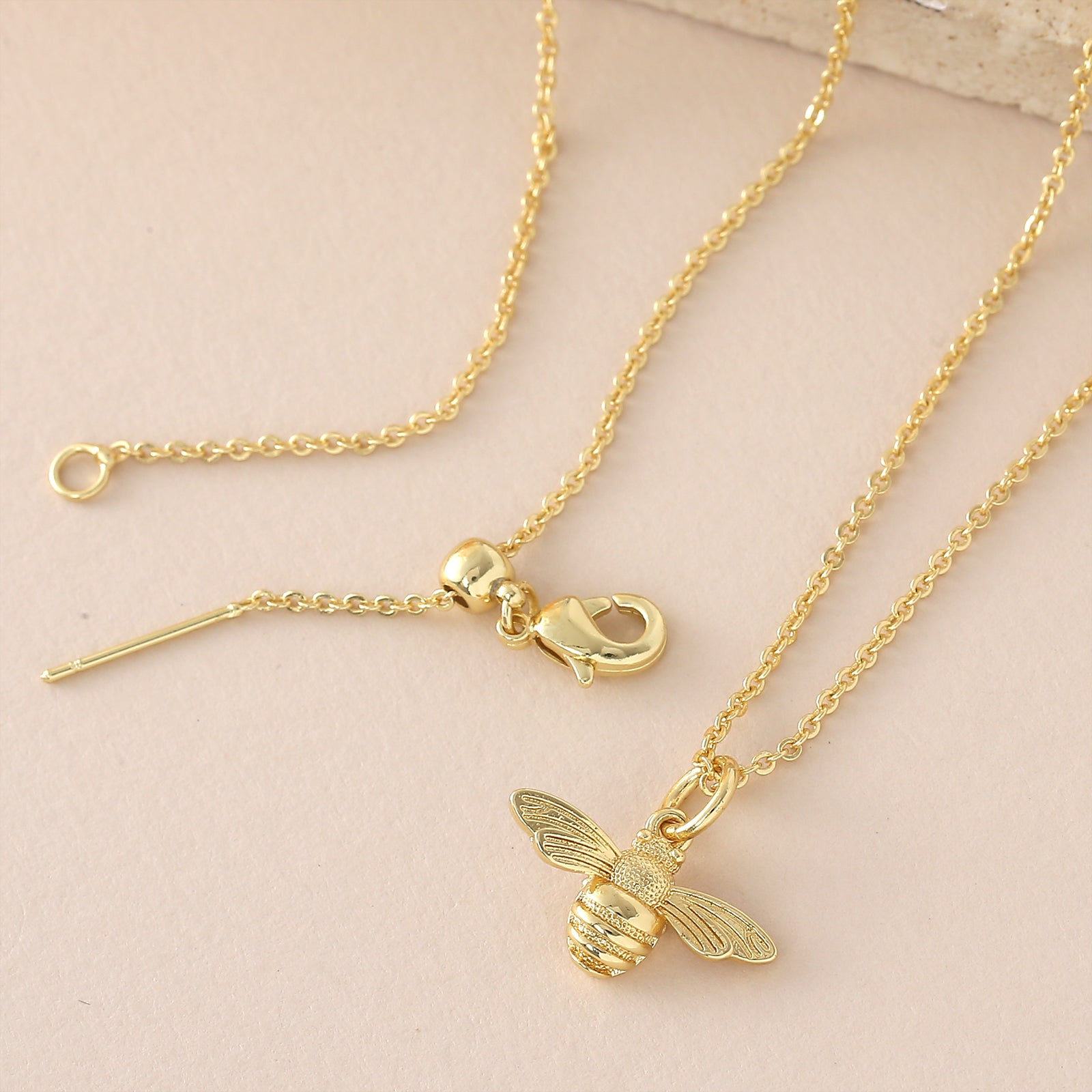 Waterproof Non Tarnish Copper Animal Pendant Necklace For Women With 18K Real Gold Plated Cable Chain