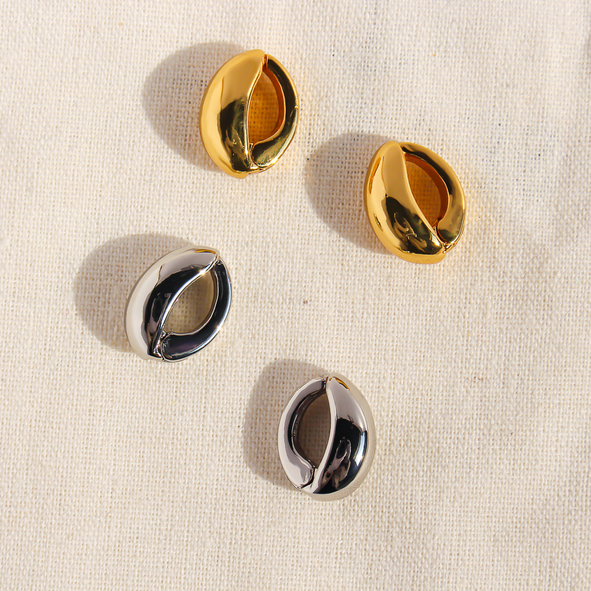 Classic Golden Brass Geometric Earrings For Women With Three-dimensional Craft, Perfect For Casual Wear