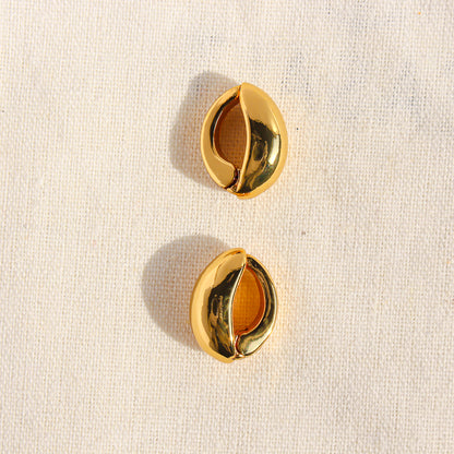 Classic Golden Brass Geometric Earrings For Women With Three-dimensional Craft, Perfect For Casual Wear