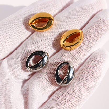 Classic Golden Brass Geometric Earrings For Women With Three-dimensional Craft, Perfect For Casual Wear