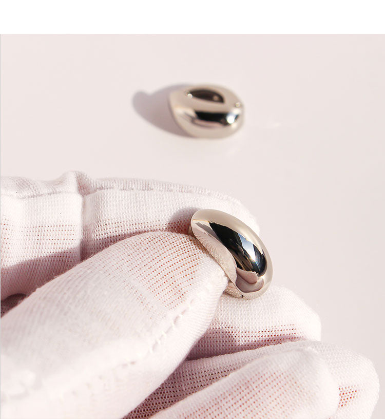Classic Golden Brass Geometric Earrings For Women With Three-dimensional Craft, Perfect For Casual Wear