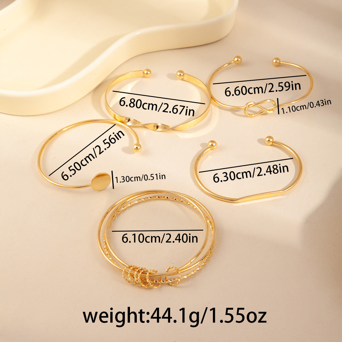 For Bangle Made Of Durable Iron, Stylish And Elegant Jewelry Accessory