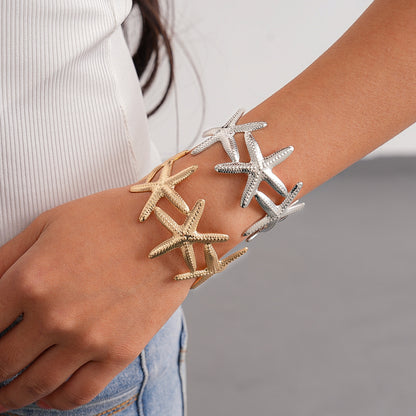 For Bangle In Golden Metal, Stylish And Durable Accessory For Everyday Wear