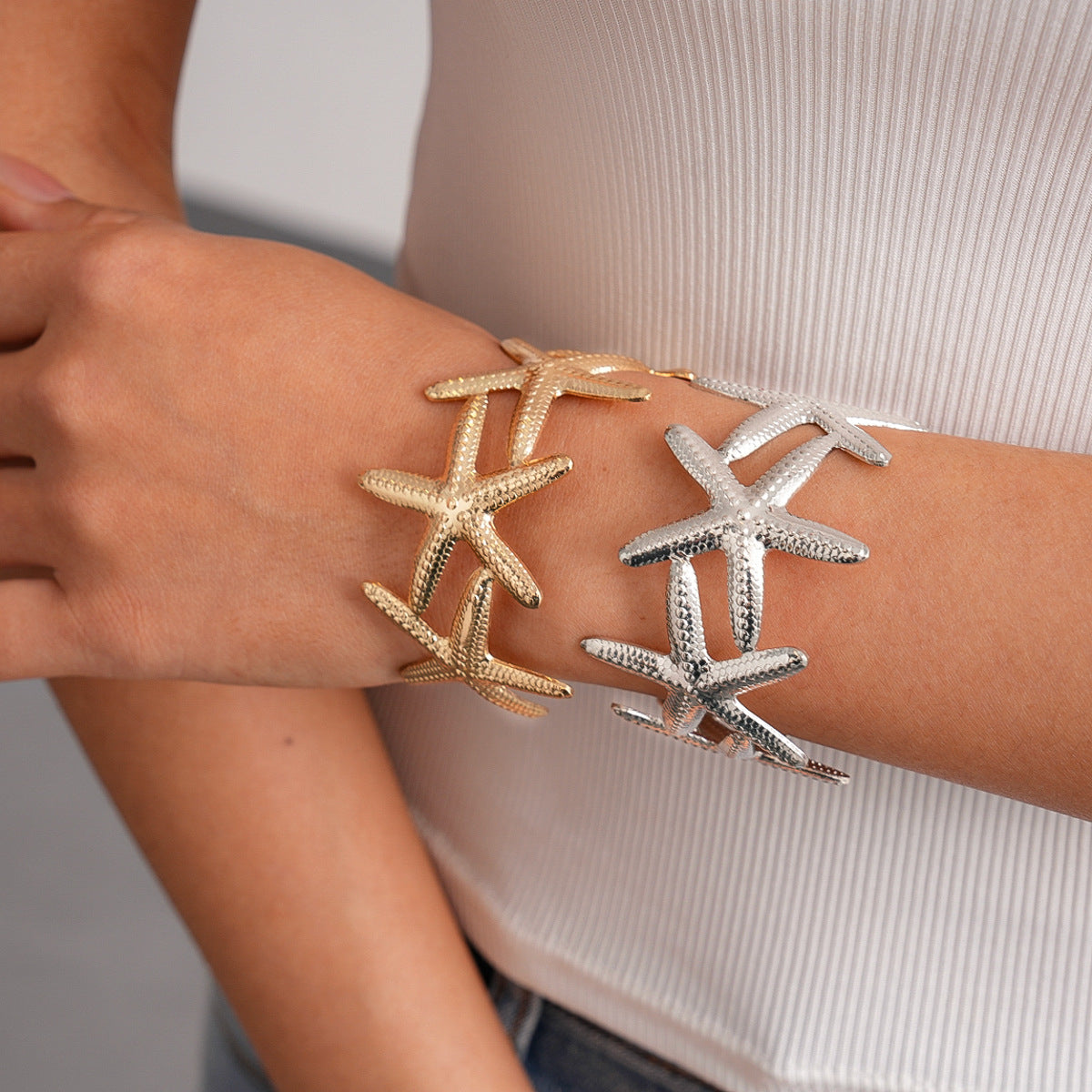 For Bangle In Golden Metal, Stylish And Durable Accessory For Everyday Wear
