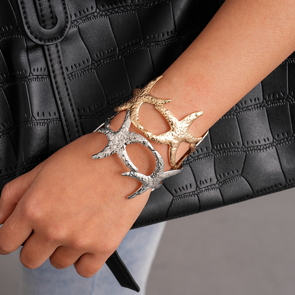 For Bangle In Golden Metal, Stylish And Durable Accessory For Everyday Wear