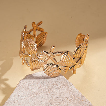 For Bangle In Golden Metal, Stylish And Durable Accessory For Everyday Wear