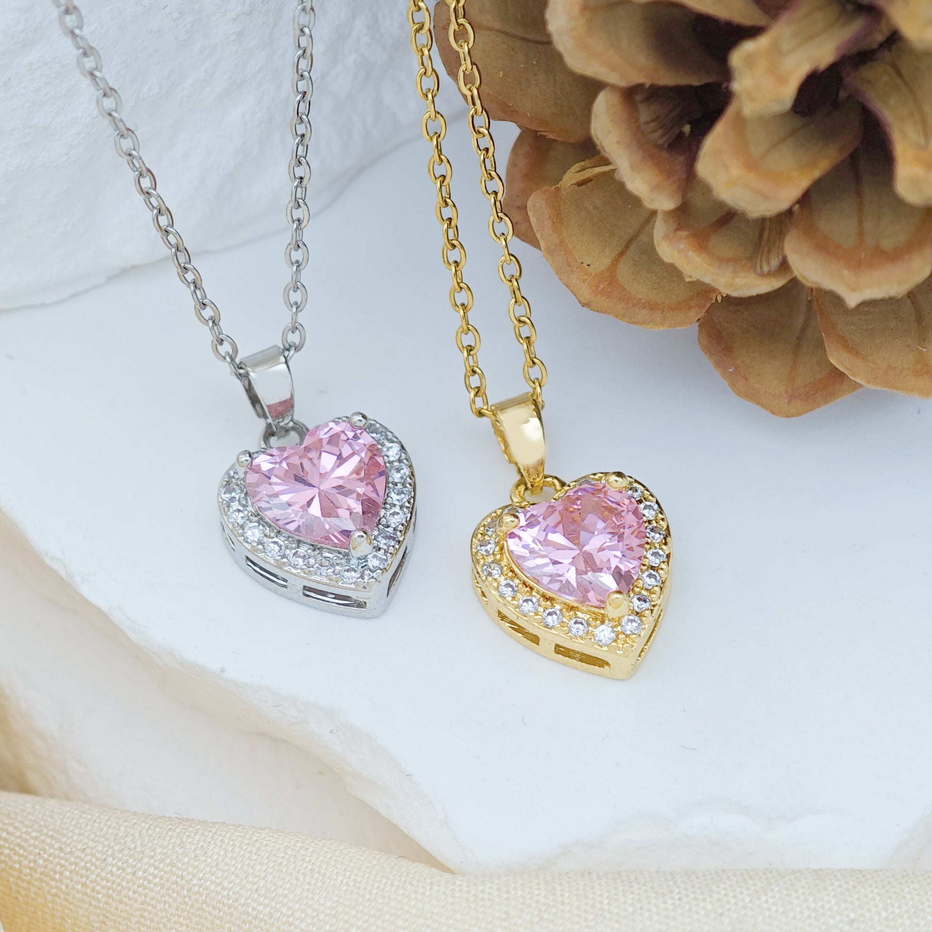 Heart Shape Necklace For Women In New Style Made Of Titanium Steel, Available In Golden Color