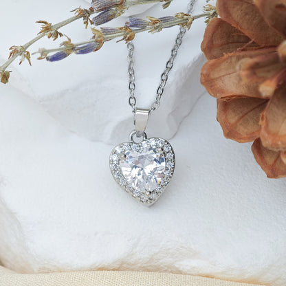 Heart Shape Necklace For Women In New Style Made Of Titanium Steel, Available In Golden Color
