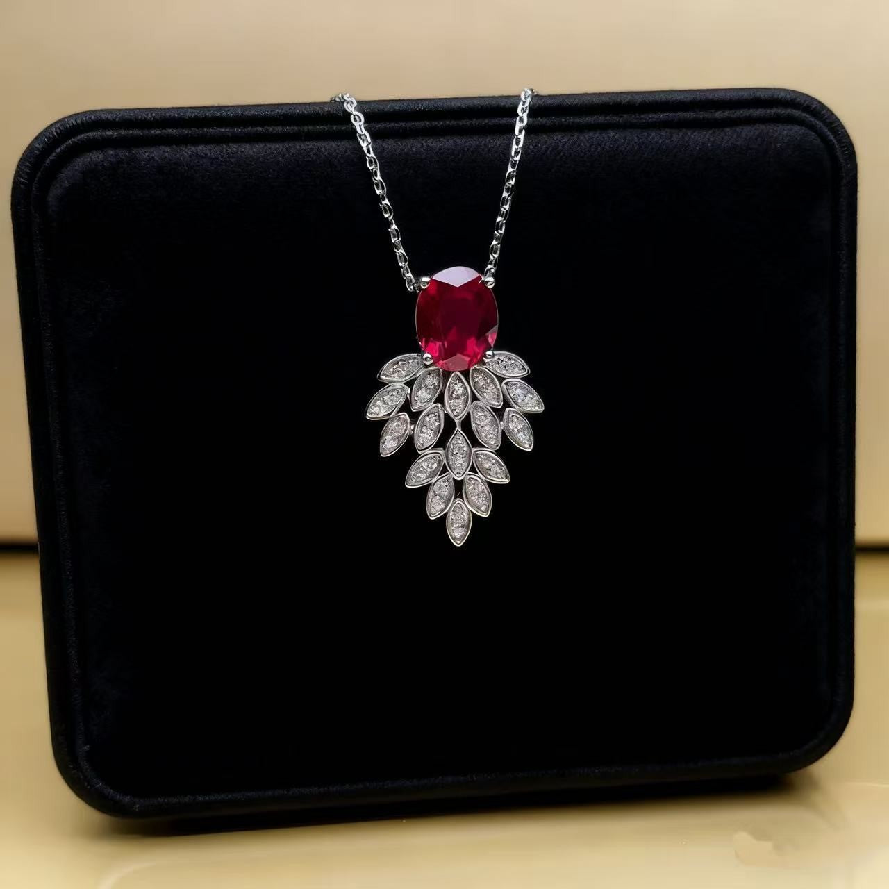 Leaves Necklace For Women Featuring PVD Coated Titanium Steel With Golden Cable Chain