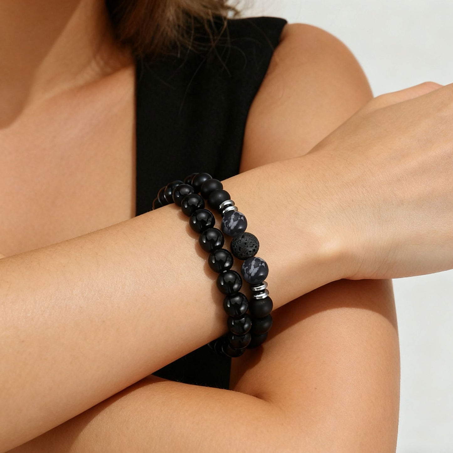 Men's Black Beaded Bracelet Featuring Elegant Beading Craftsmanship